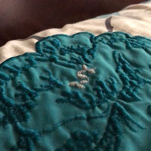 Meet your Posher, Morales